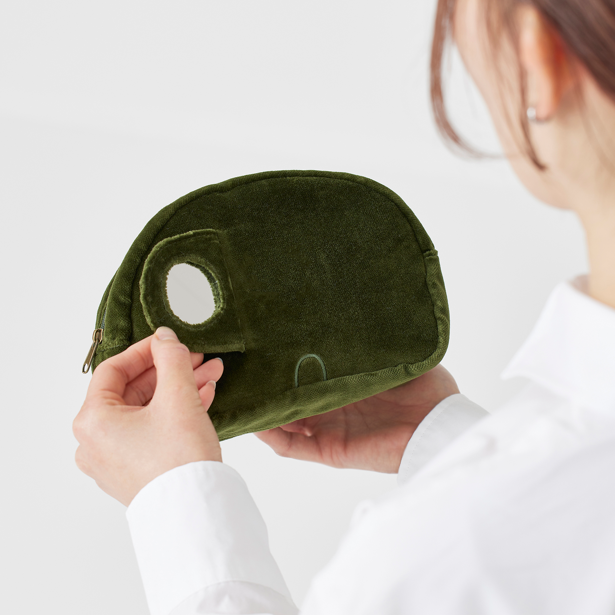 おかげ庵ソファー柄どむぞうくんポーチ