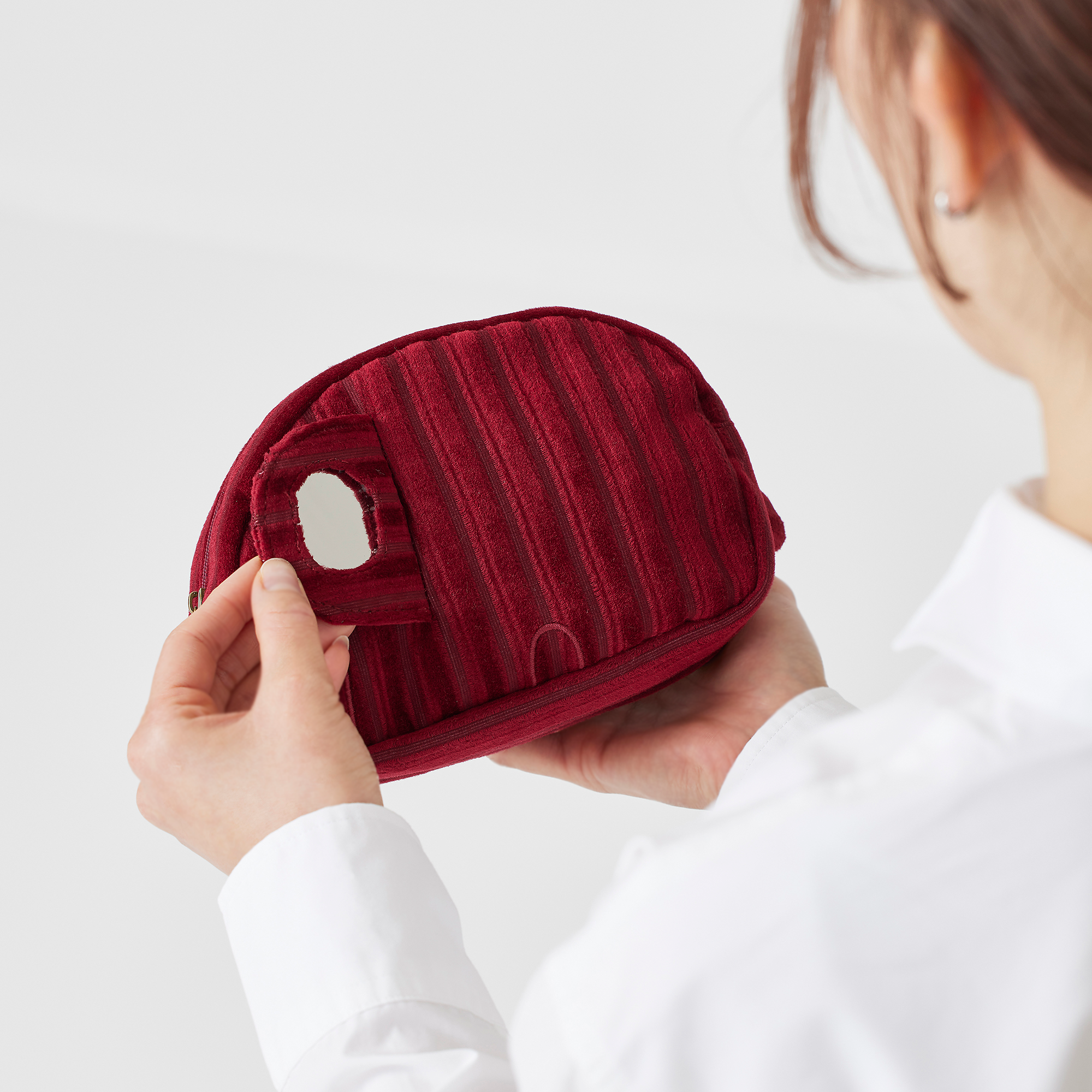 ソファー柄どむぞうくんポーチ